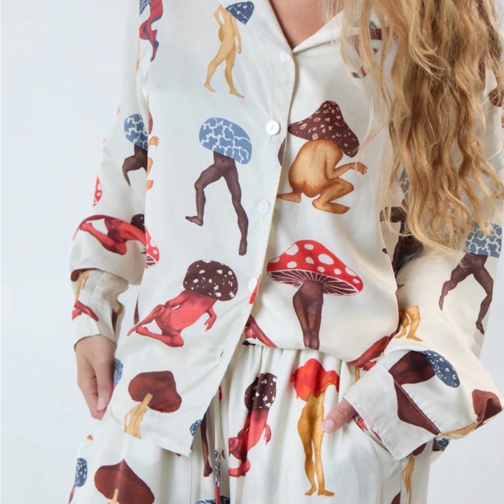 MERSHY Magic Mushroom Print Pajama Set NWT - Picture 4 of 16